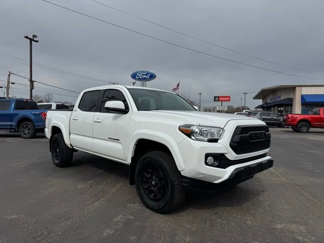Used 2022 Toyota Tacoma SR5 image 4