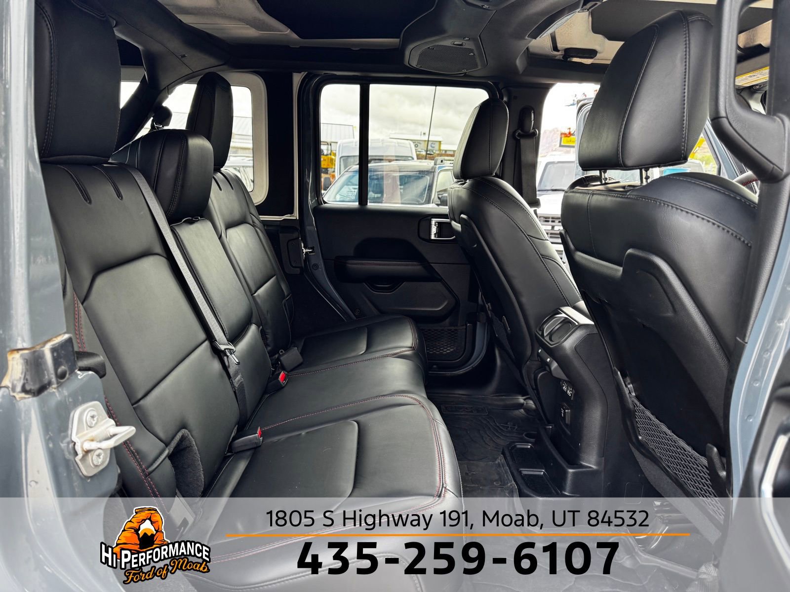 Used 2024 Jeep Wrangler Unlimited Rubicon AWD/4WD image 48