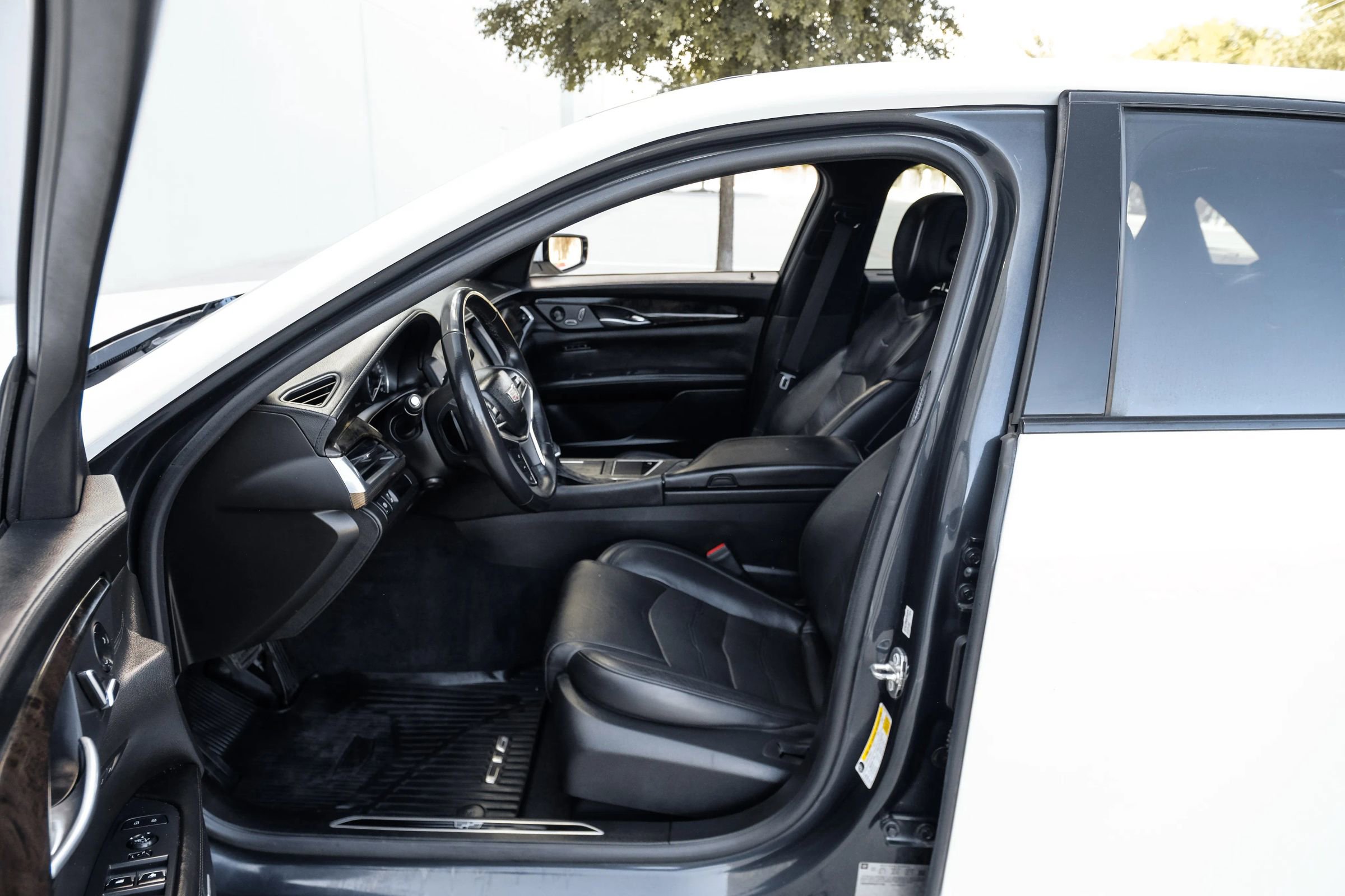 Used 2018 Cadillac CT6 Luxury AWD/4WD image 19