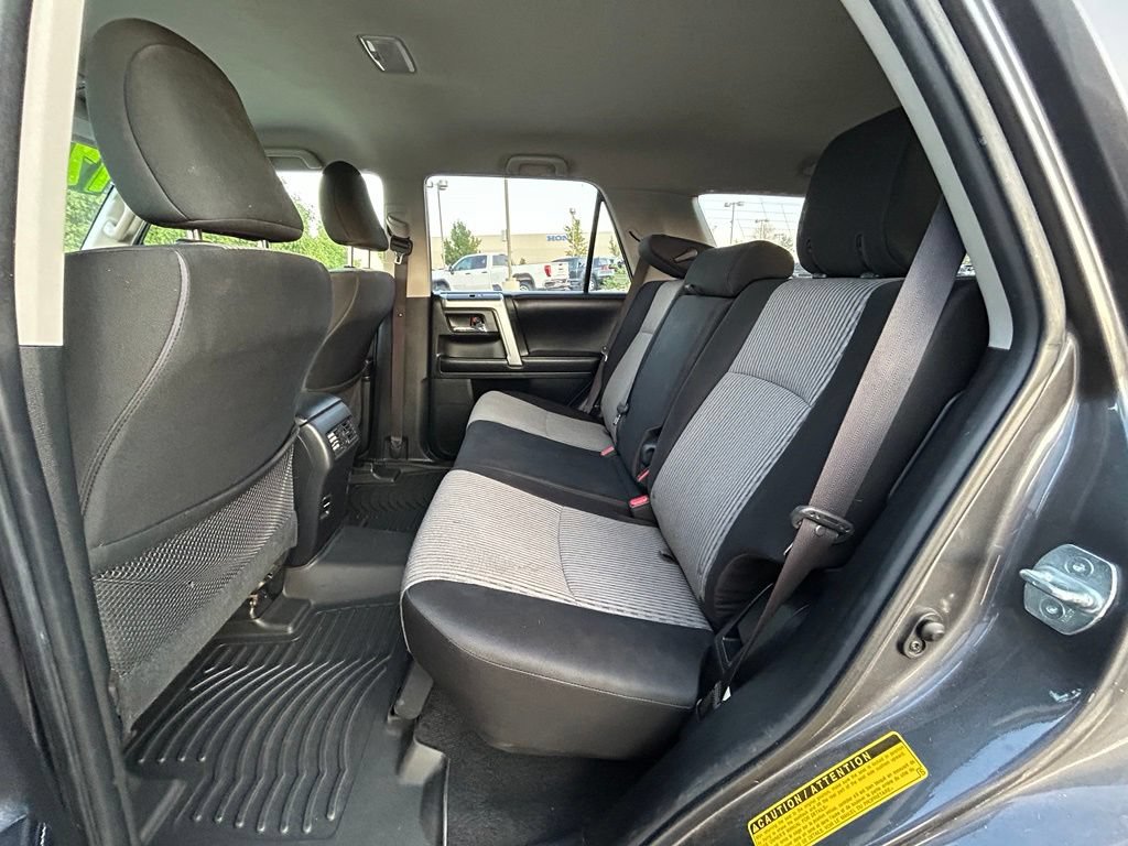 Used 2017 Toyota 4Runner SR5 AWD/4WD image 27