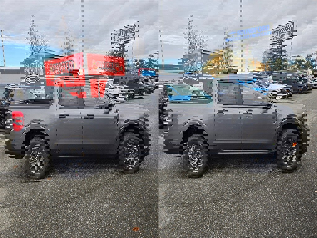 New 2025 Ford Maverick XLT w/ XLT Luxury Package image 4