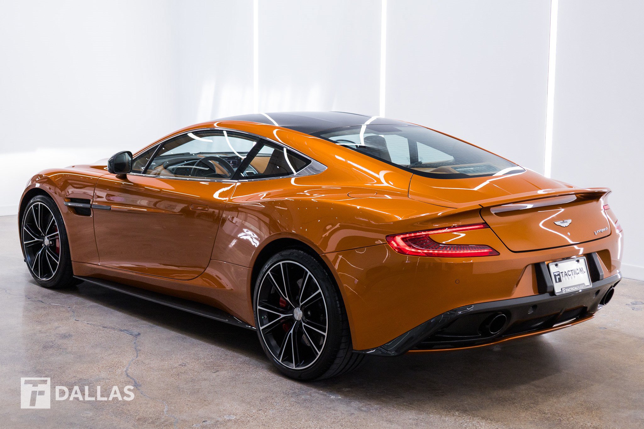 Used 2014 Aston Martin Vanquish Coupe RWD image 15