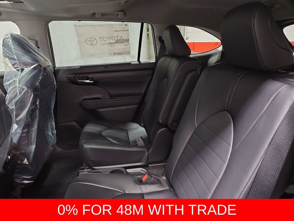 New 2026 Toyota Highlander XLE AWD/4WD image 25