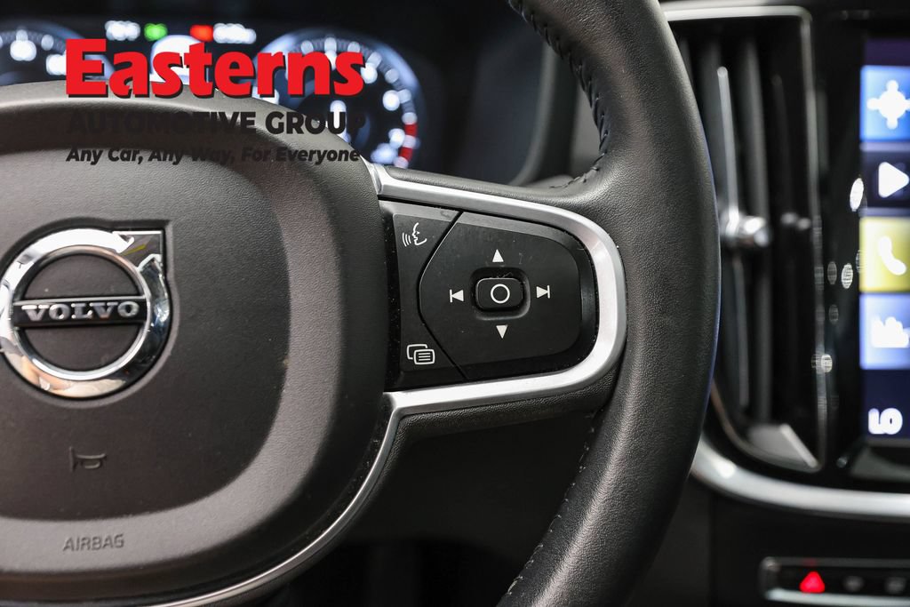 Used 2022 Volvo S60 B5 Inscription FWD image 16