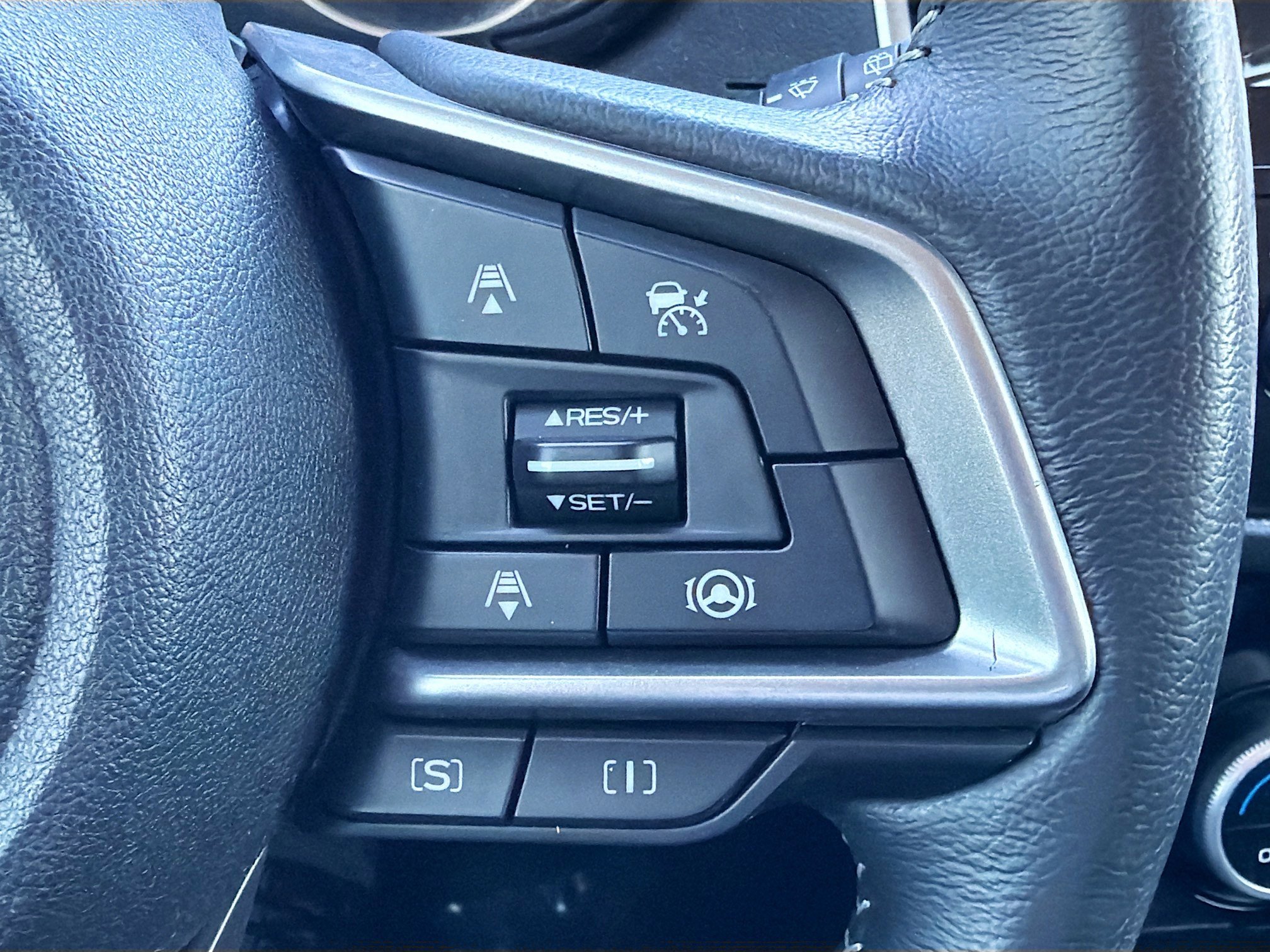 Used 2020 Subaru Forester Premium image 36