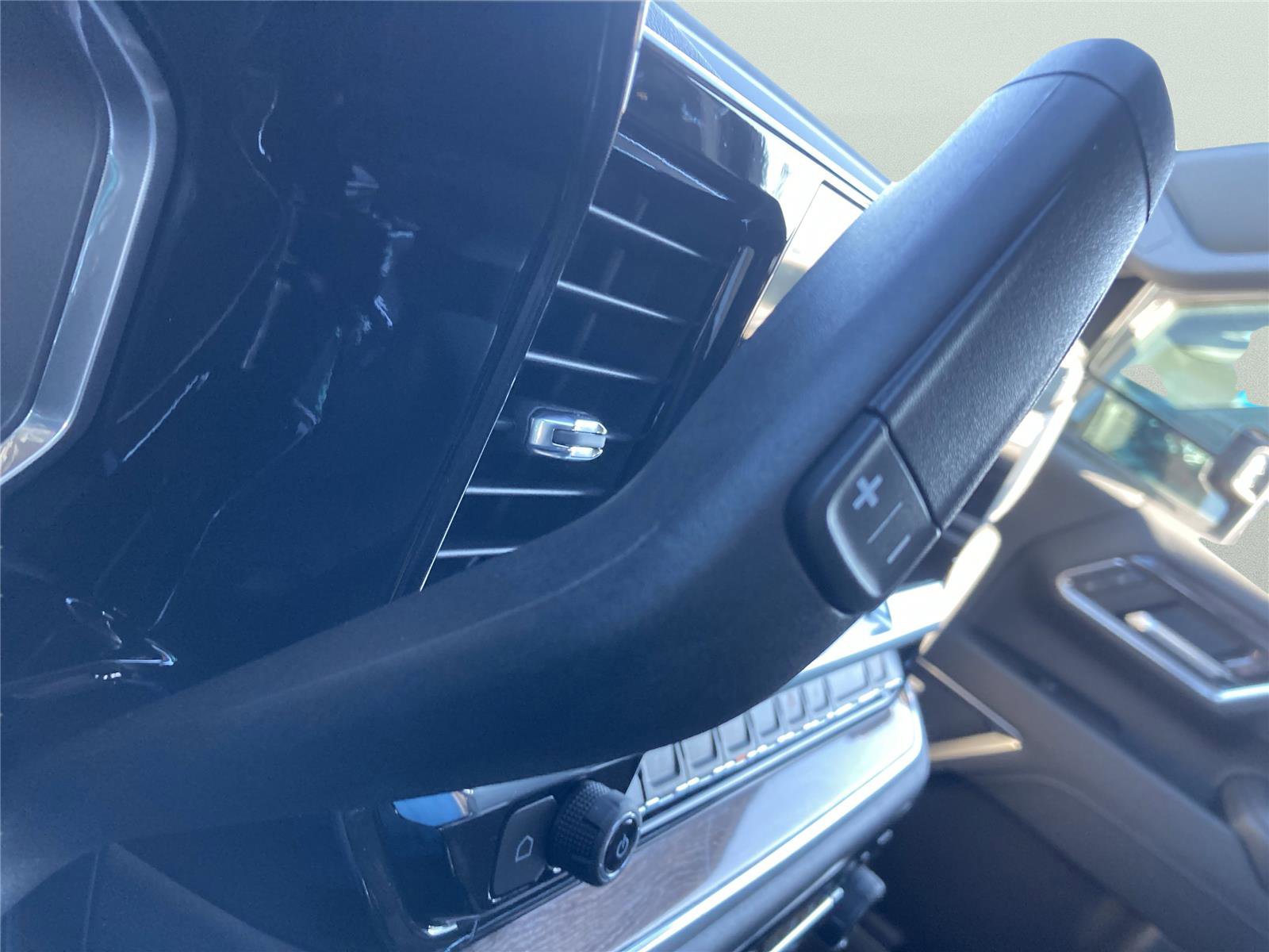 New 2025 Chevrolet Silverado 2500 LTZ w/ LTZ Plus Package image 24