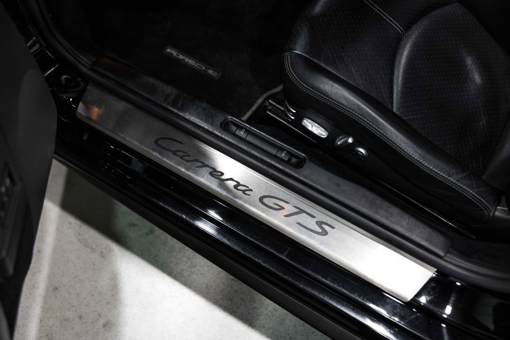 Used 2011 Porsche 911 Carrera GTS image 10