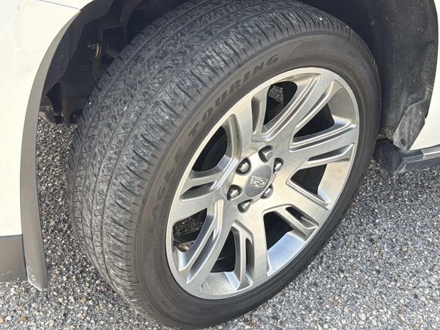 Used 2019 Cadillac Escalade Premium Luxury image 17