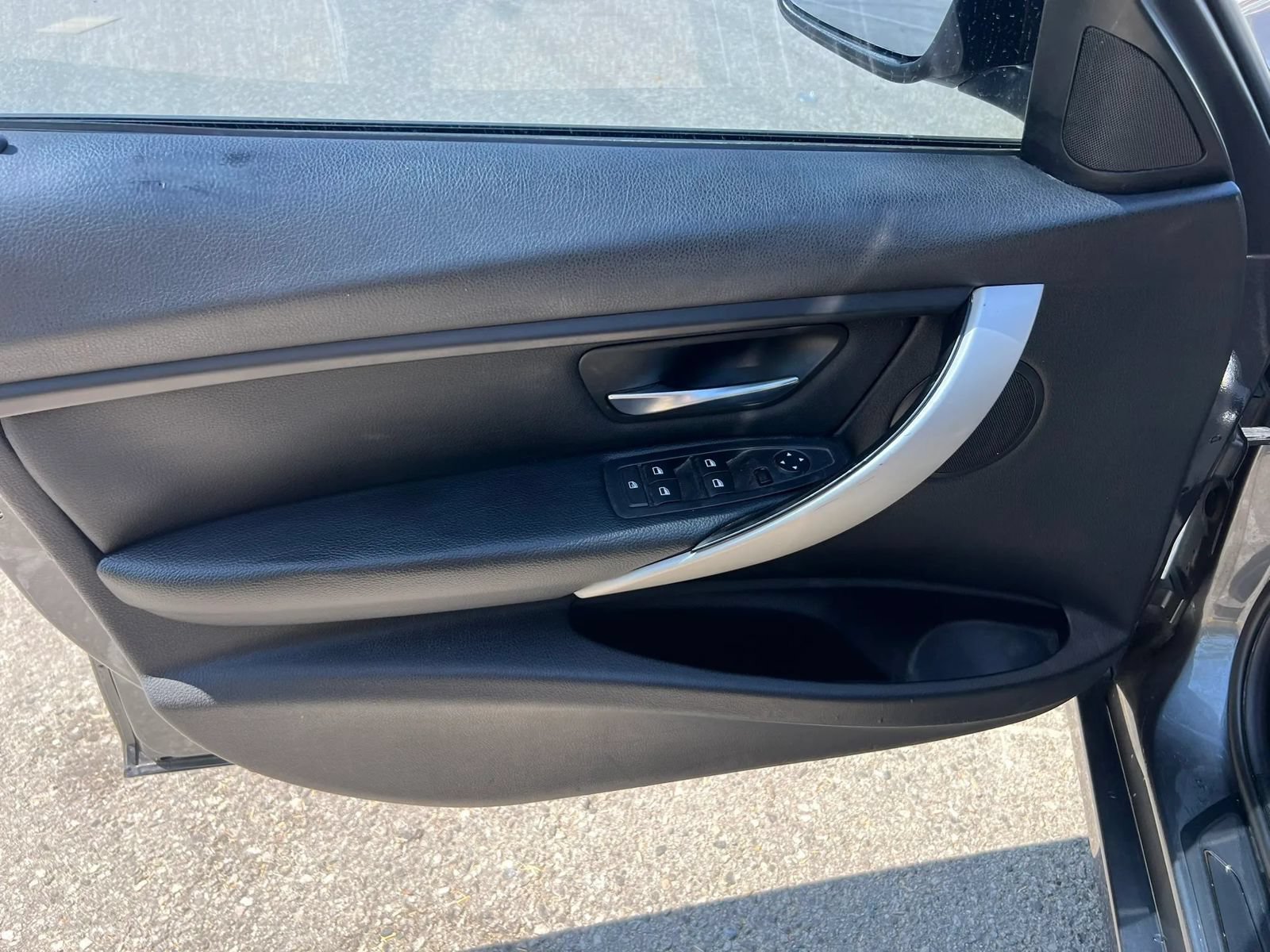 Used 2014 BMW 320i Sedan RWD image 19