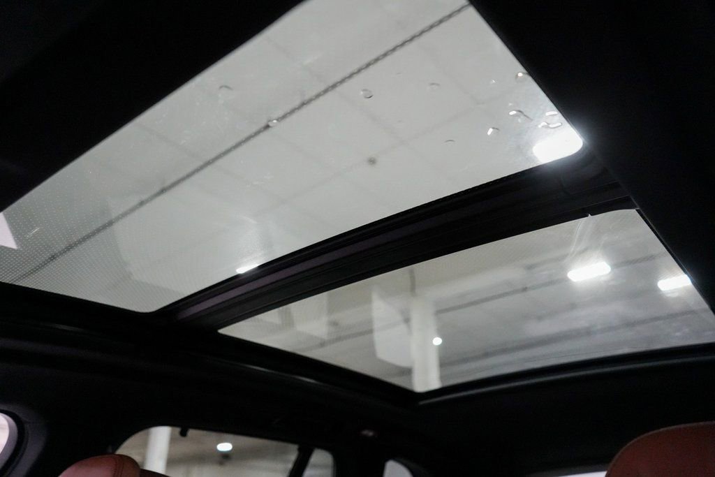 Used 2025 BMW X5 M60i image 27