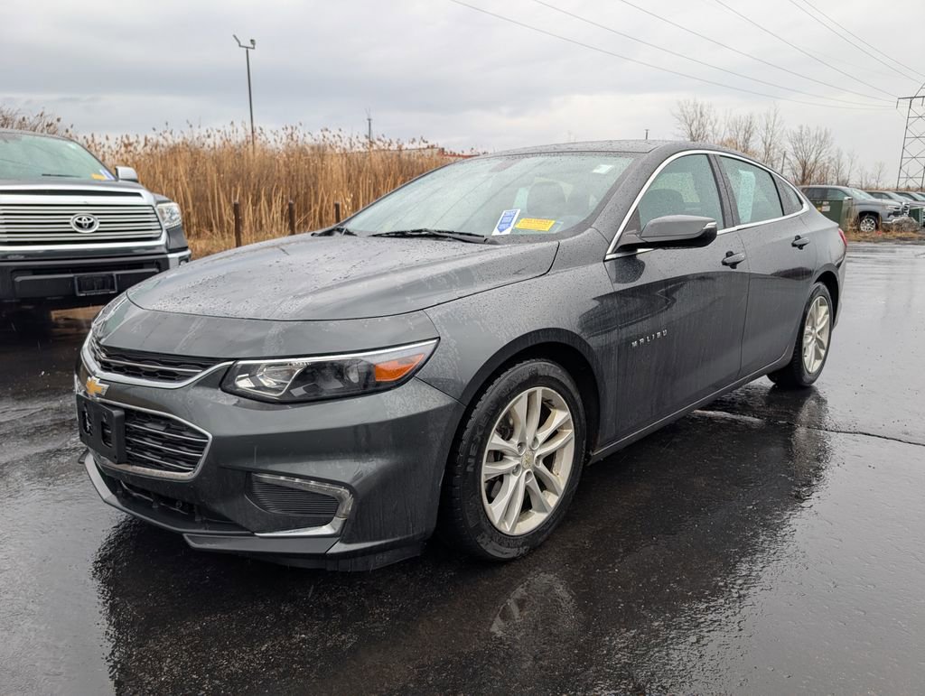 Used 2017 Chevrolet Malibu LT image 5
