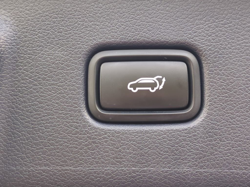 Used 2022 Hyundai Palisade Limited image 15