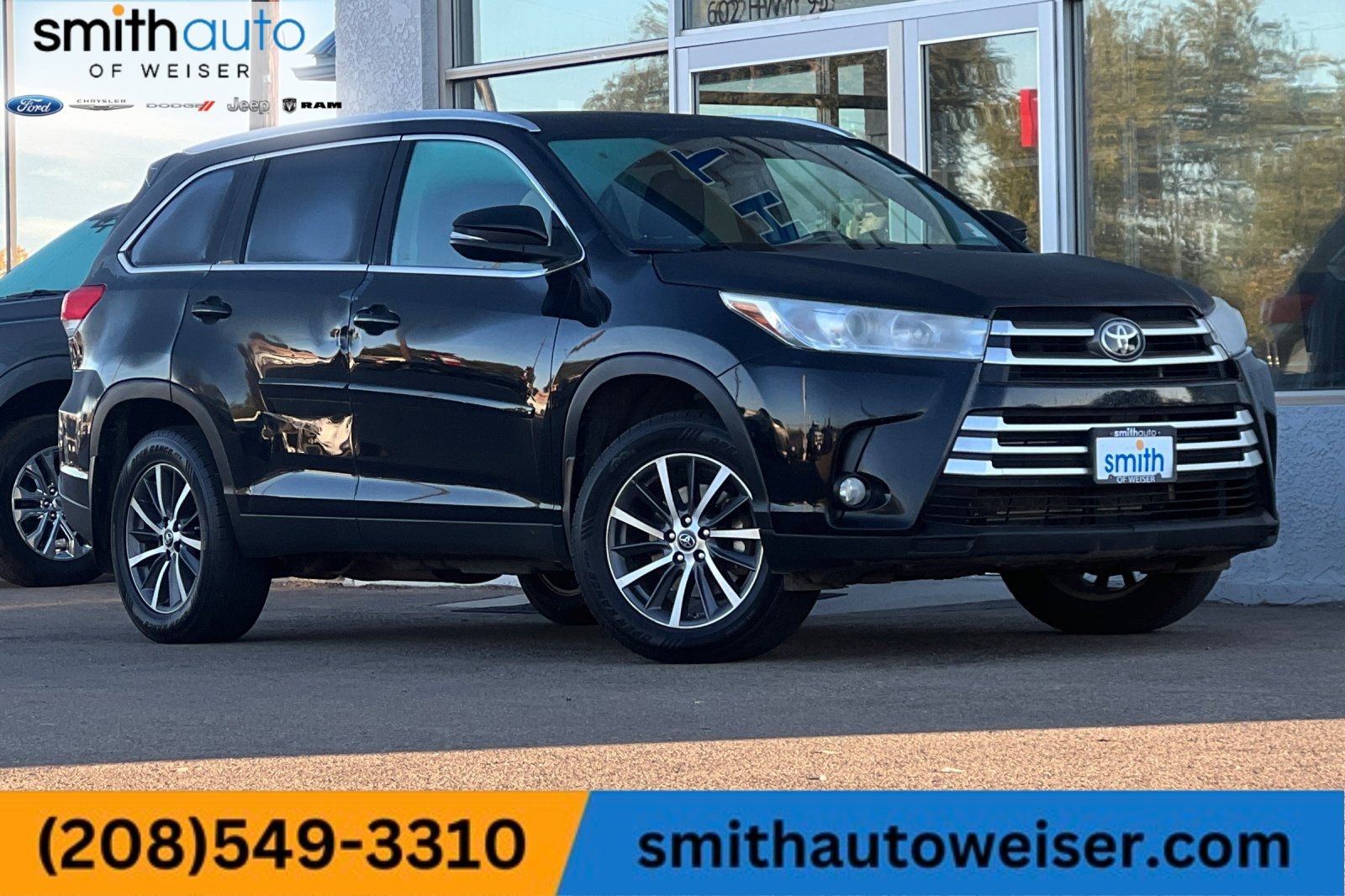 Used 2019 Toyota Highlander XLE AWD/4WD image 1