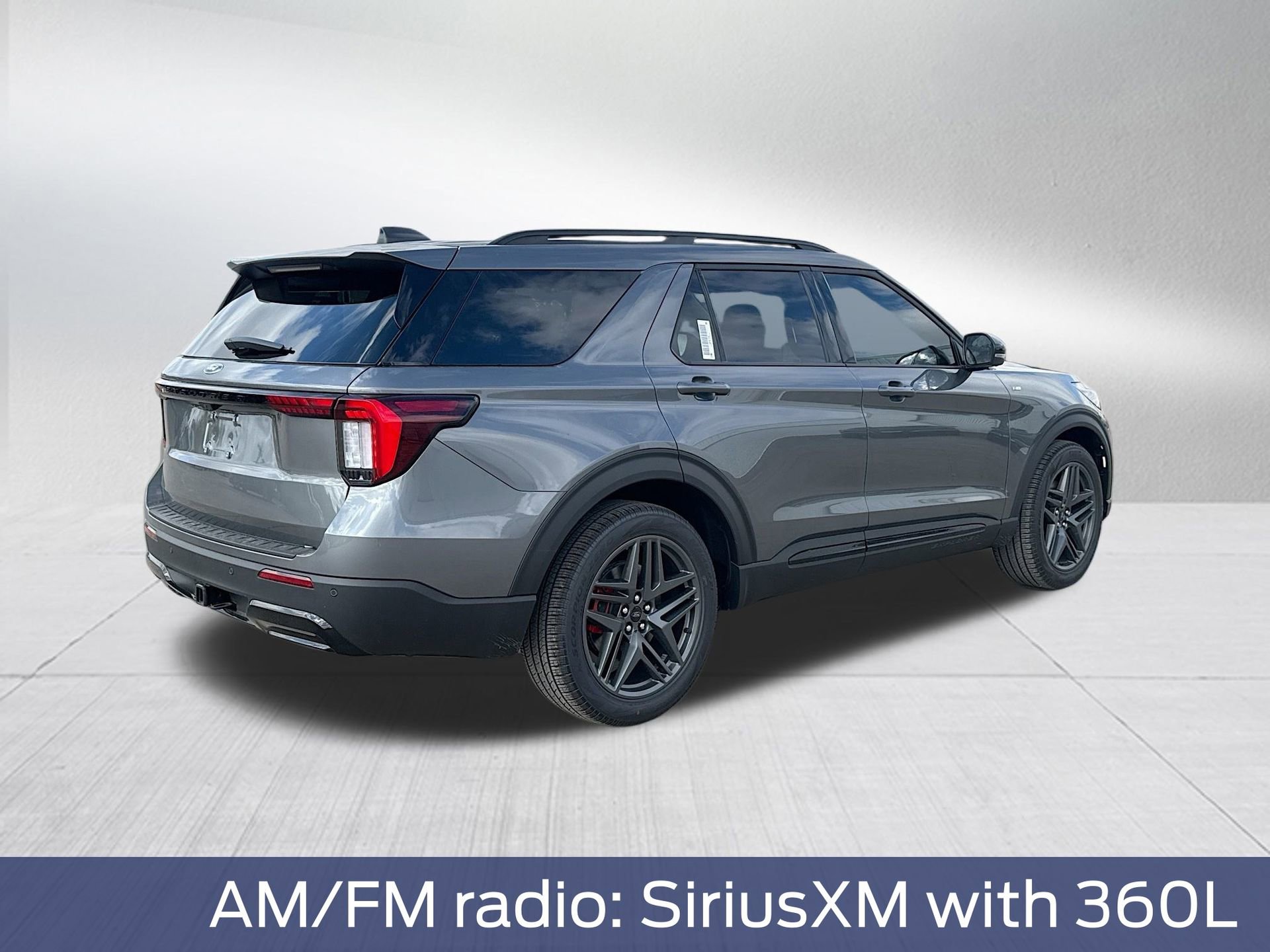 New 2026 Ford Explorer ST-Line w/ ST-Line Street Pack image 6