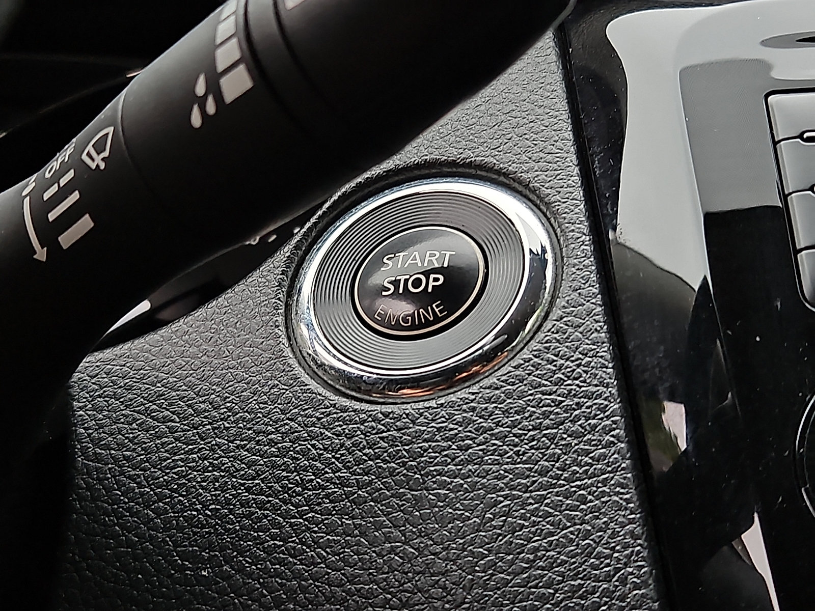Certified 2019 Nissan Rogue SV AWD/4WD image 21