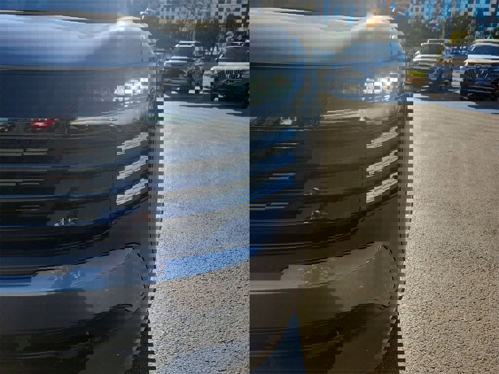 Used 2025 Nissan Kicks S image 10