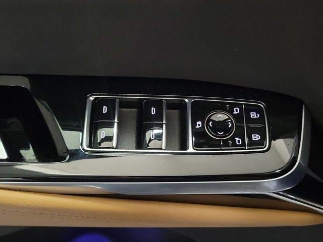Certified 2025 Cadillac Escalade Premium Luxury w/ Touring Package AWD/4WD image 20