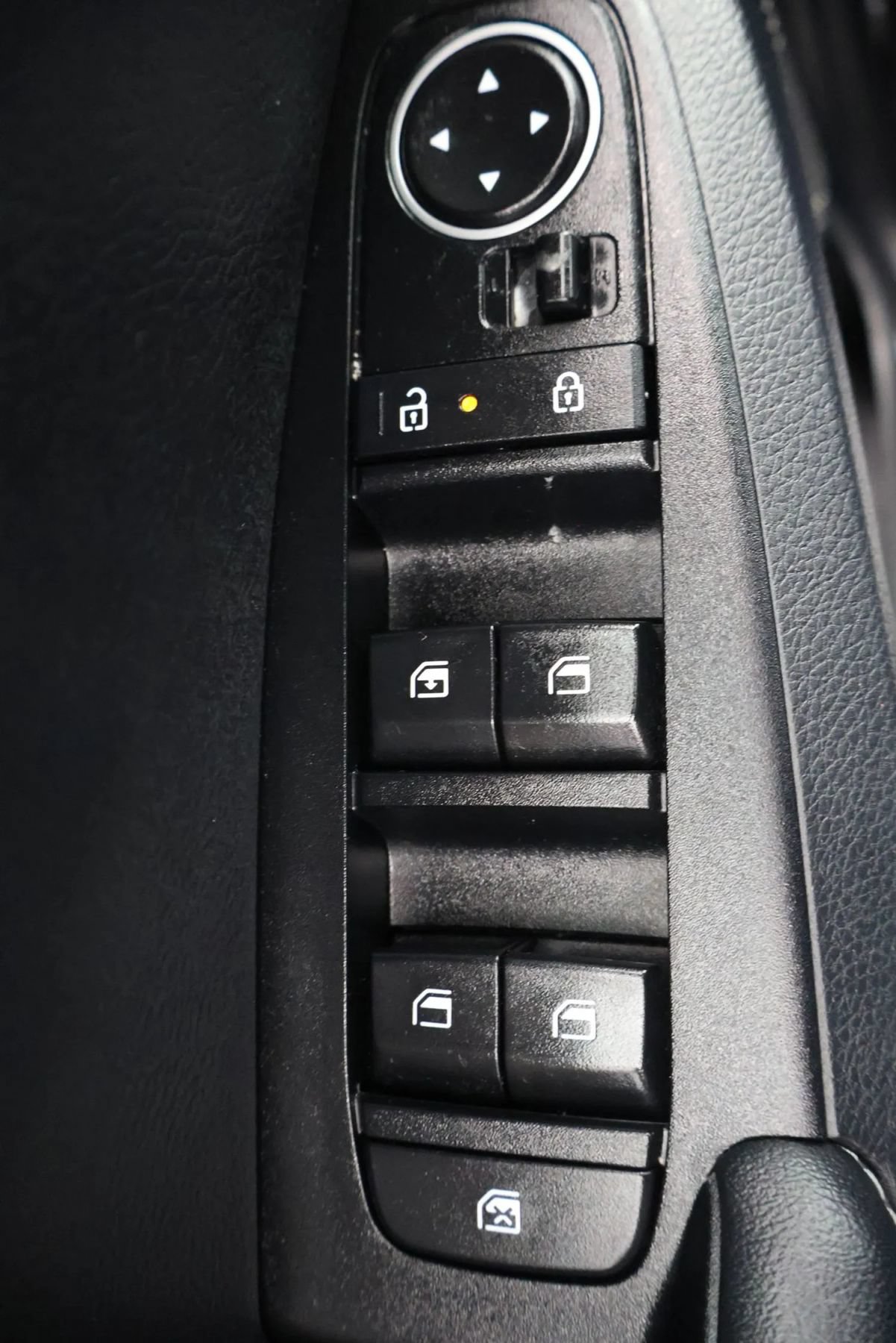 Used 2024 Kia Seltos S AWD/4WD image 18