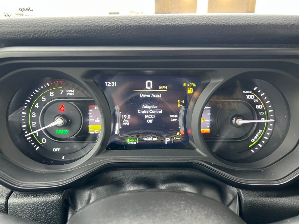 Used 2024 Jeep Wrangler Unlimited w/ Technology Group image 18