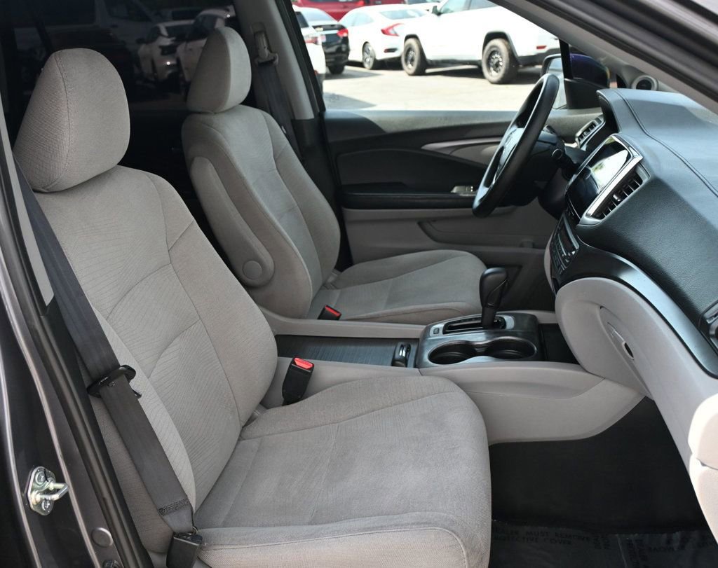 Used 2017 Honda Pilot EX image 16