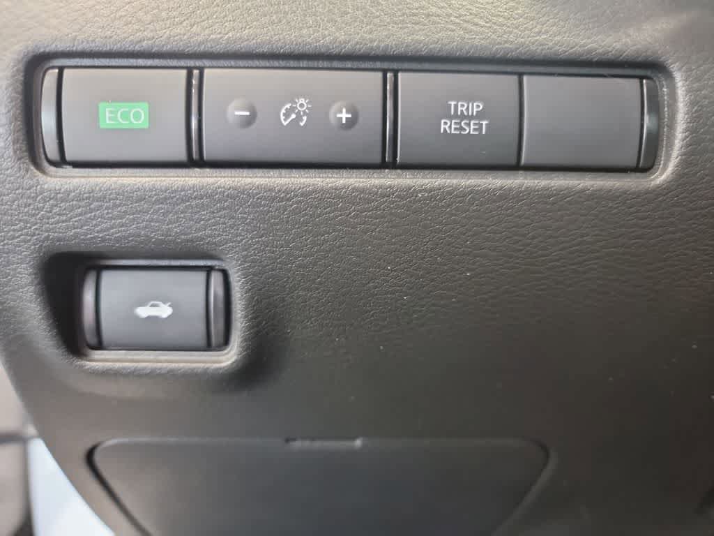 Used 2025 Nissan Sentra SV w/ All-Weather Package FWD image 45