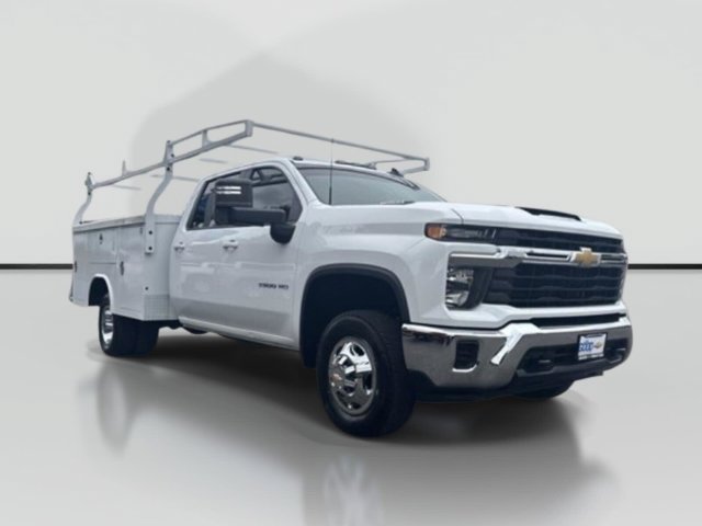 Used 2024 Chevrolet Silverado 3500 LT AWD/4WD image 7