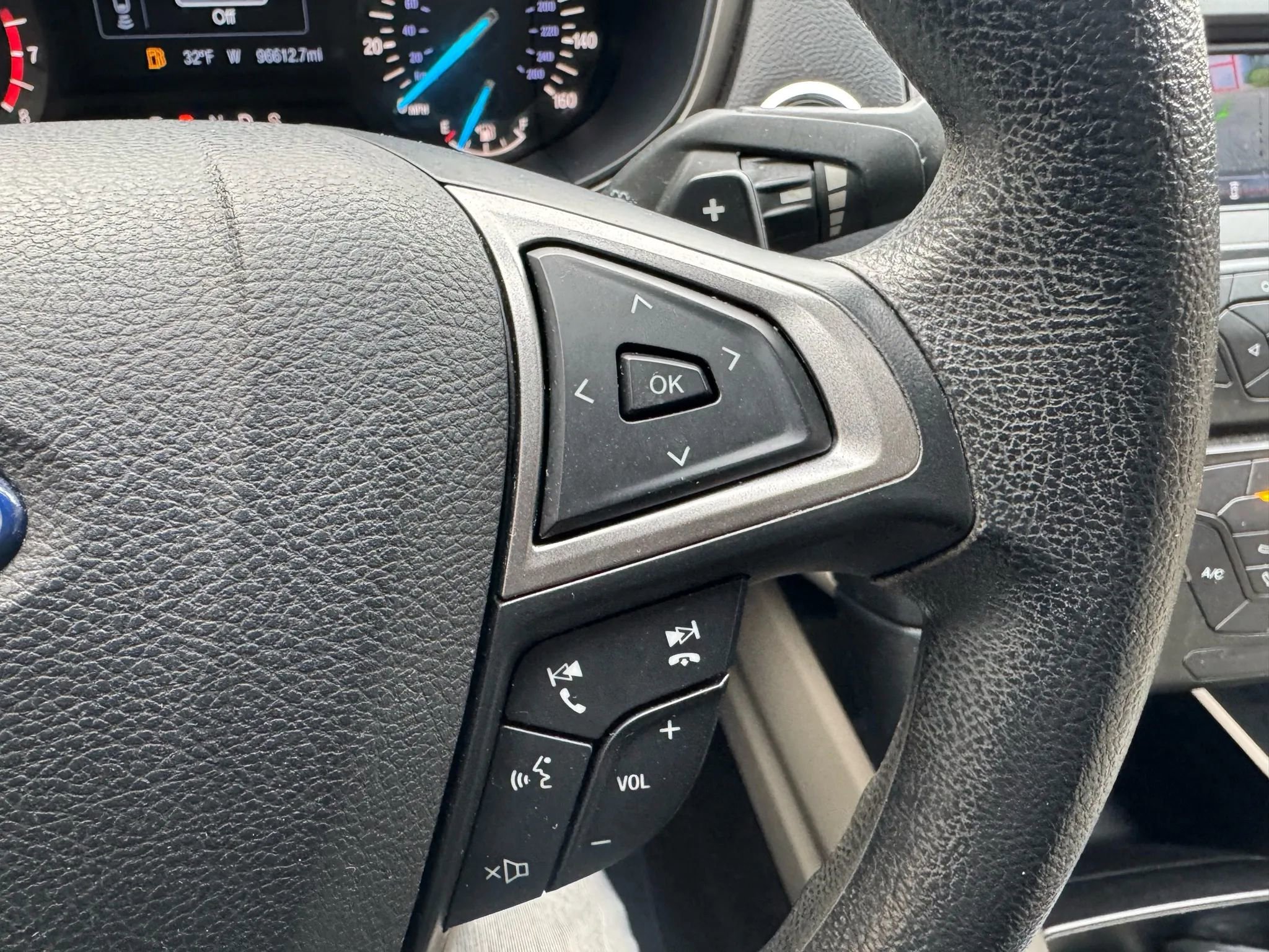 Used 2017 Ford Fusion SE image 23
