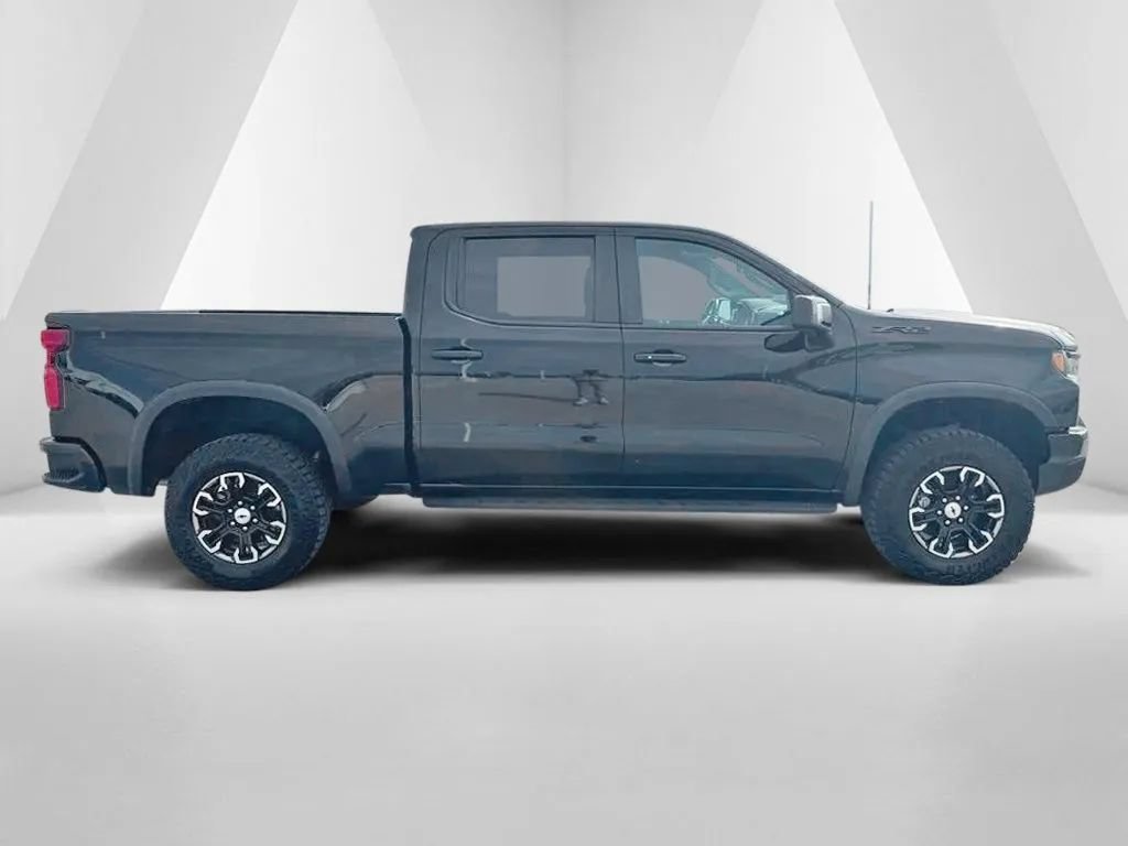 Used 2024 Chevrolet Silverado 1500 ZR2 w/ Technology Package AWD/4WD image 8