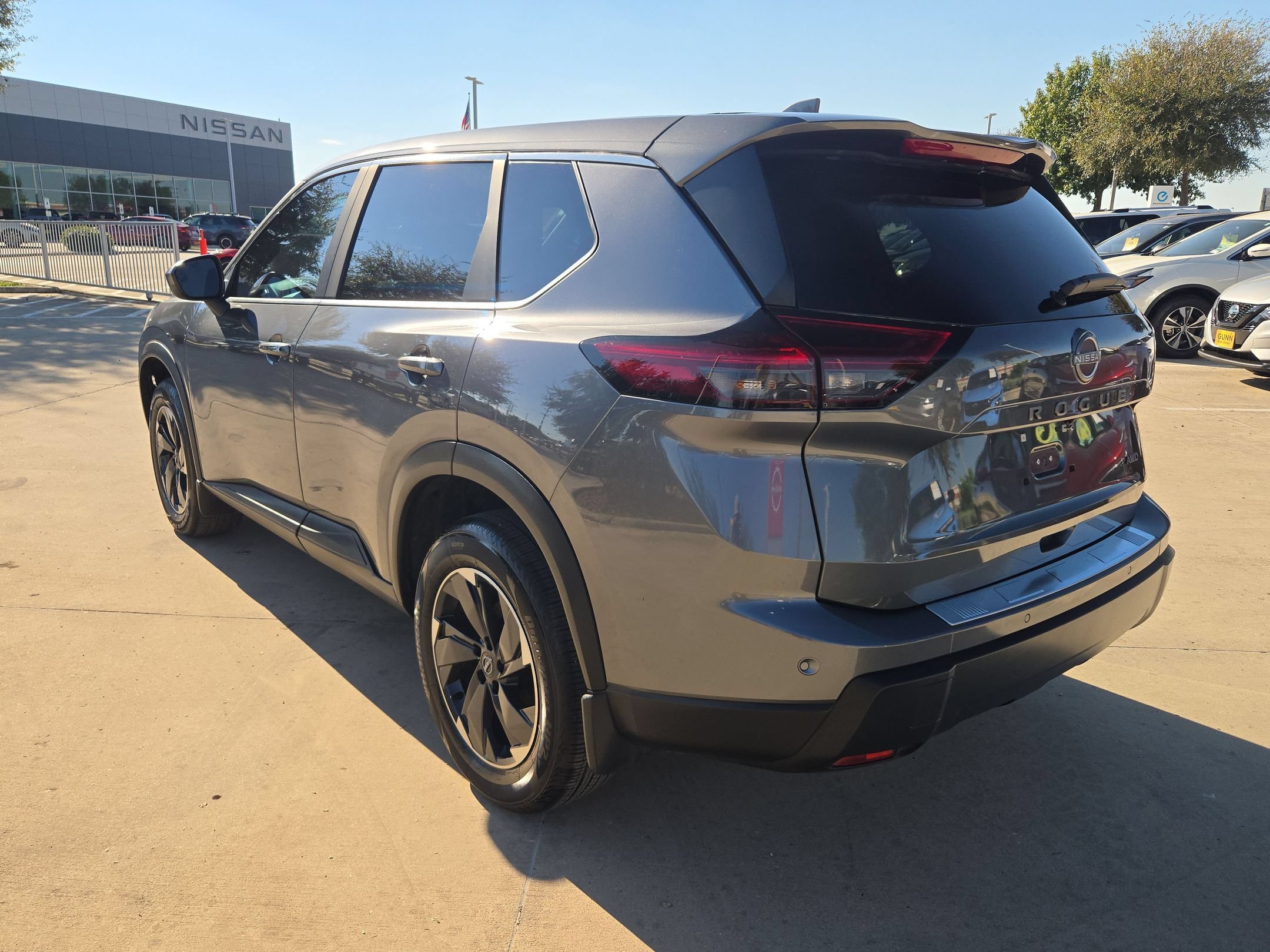 Certified 2026 Nissan Rogue SV w/ Cold Weather Package AWD/4WD image 5