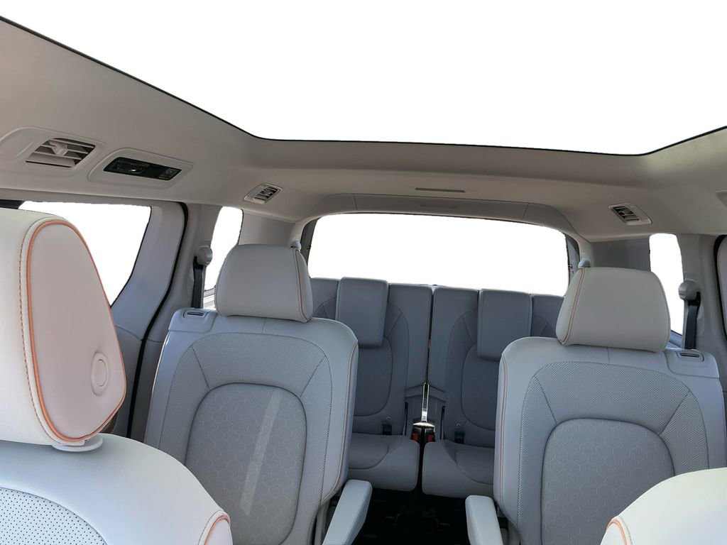 New 2025 Volkswagen ID. Buzz Pro S Plus image 24