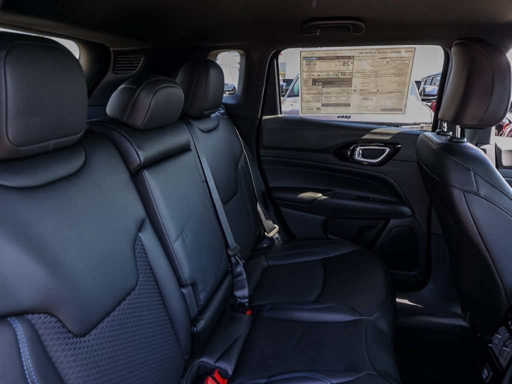 New 2026 Jeep Compass Latitude AWD/4WD image 18