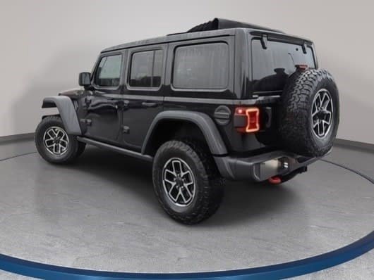 Used 2026 Jeep Wrangler Unlimited Rubicon w/ Technology Group image 7