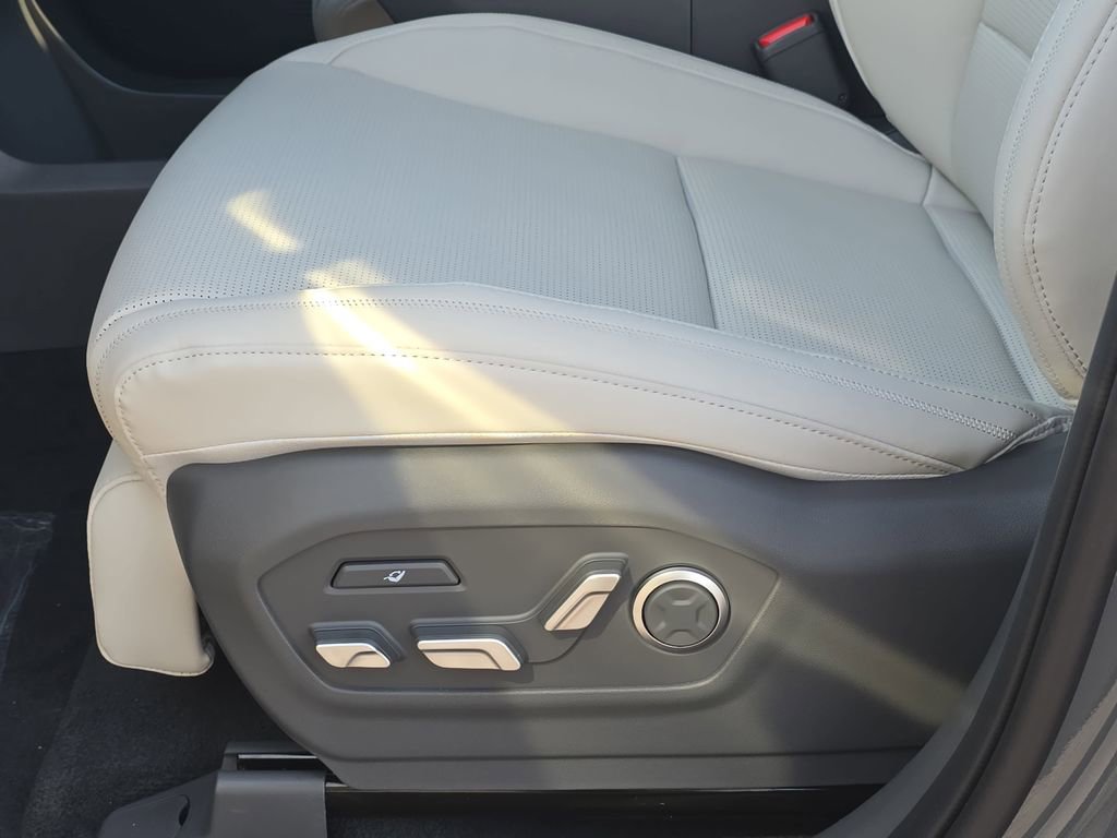 New 2026 Hyundai Santa Fe Calligraphy AWD/4WD image 28