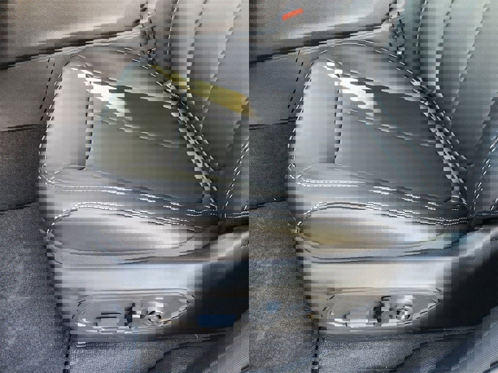 New 2025 Jeep Grand Cherokee Limited image 17