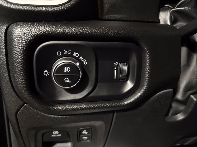 Used 2023 RAM 1500 Big Horn AWD/4WD image 7