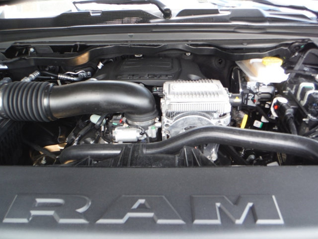 New 2026 RAM 1500 Express AWD/4WD image 8