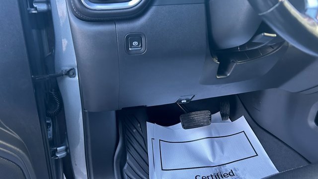 Used 2022 Chevrolet Silverado 1500 LTZ image 18