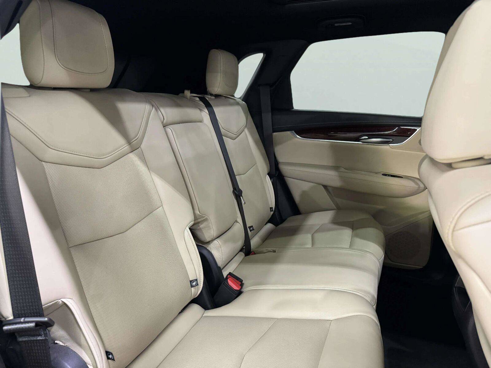 Used 2019 Cadillac XT5 Luxury AWD/4WD image 24