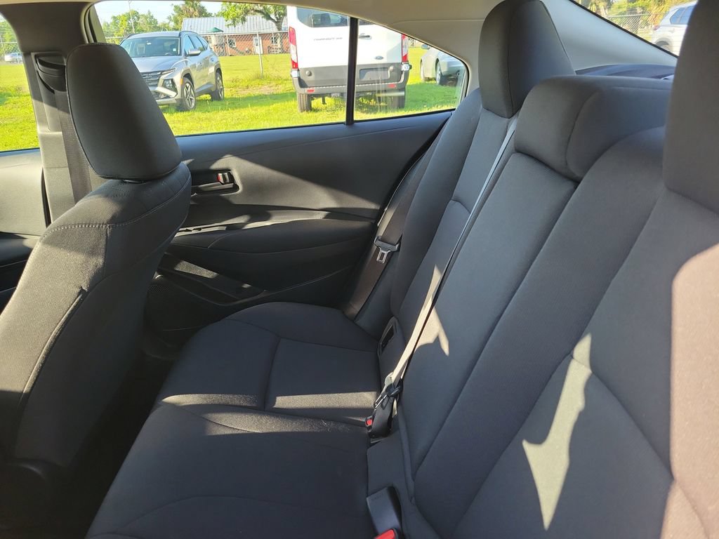 Used 2024 Toyota Corolla LE FWD image 28