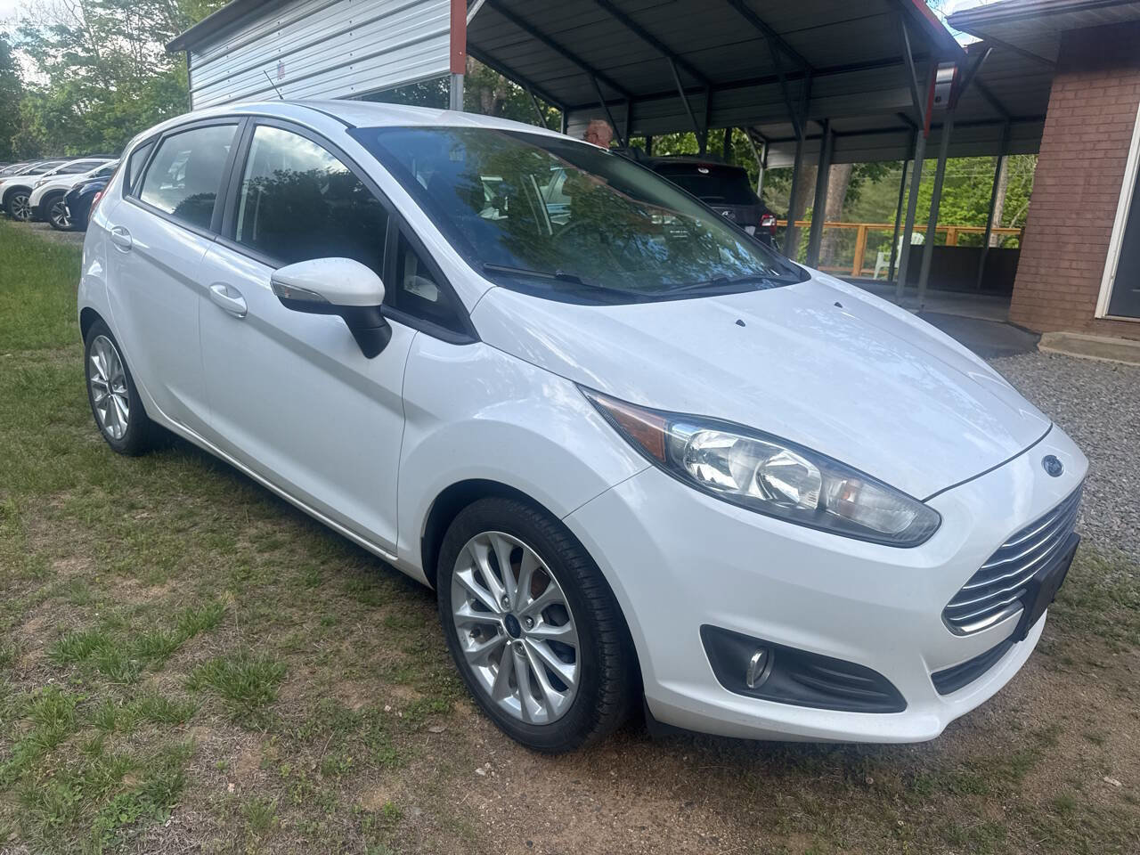 Used 2014 Ford Fiesta SE w/ Equipment Group 201A FWD image 7