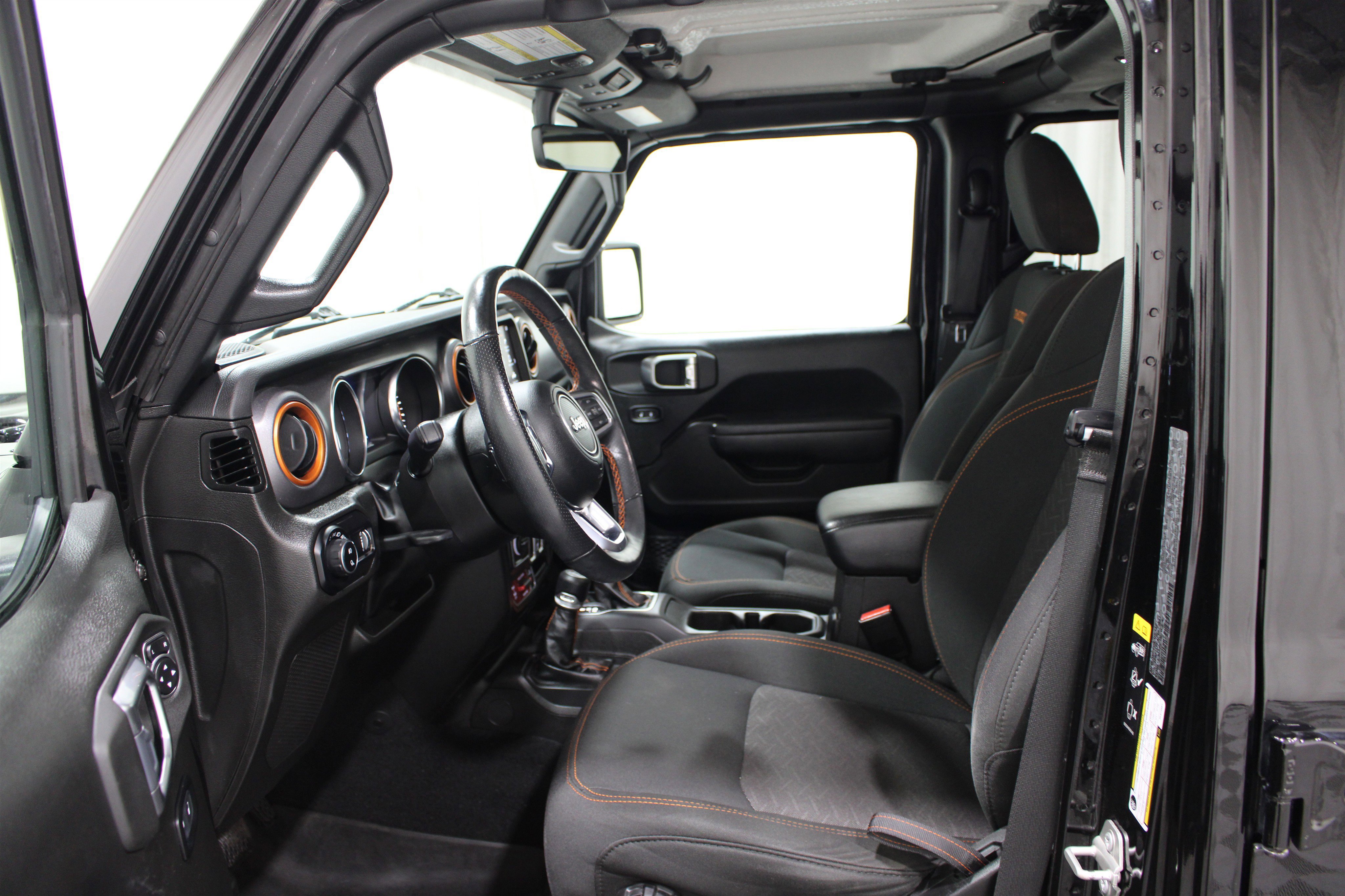 Used 2023 Jeep Gladiator Mojave w/ Cold Weather Group image 3