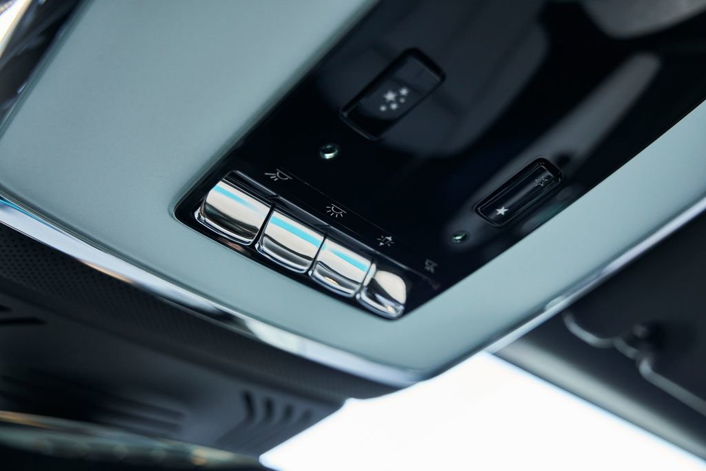 Used 2025 Rolls-Royce Ghost AWD/4WD image 96