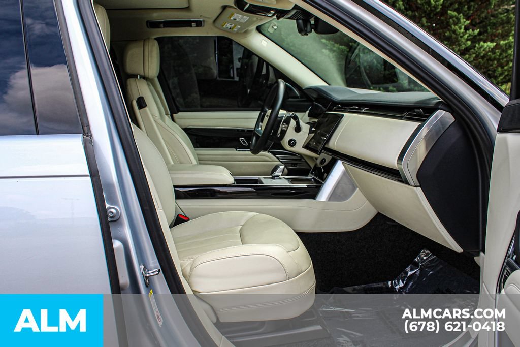 Used 2024 Land Rover Range Rover SE AWD/4WD image 20