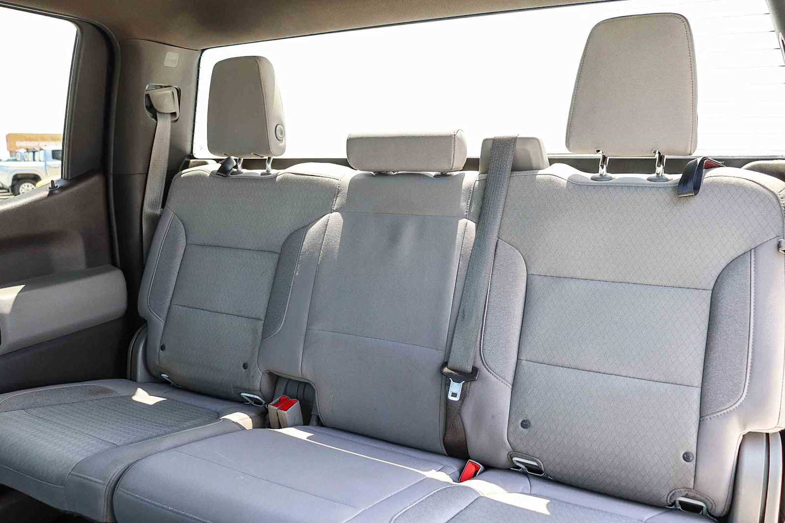 Used 2021 Chevrolet Silverado 1500 LT image 18