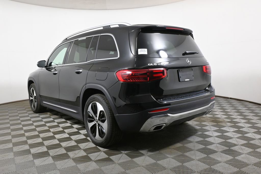 Certified 2026 Mercedes-Benz GLB 250 4MATIC image 5