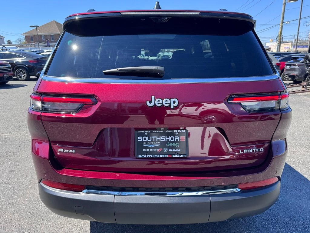 Used 2025 Jeep Grand Cherokee L Limited w/ Luxury Tech Group II AWD/4WD image 6