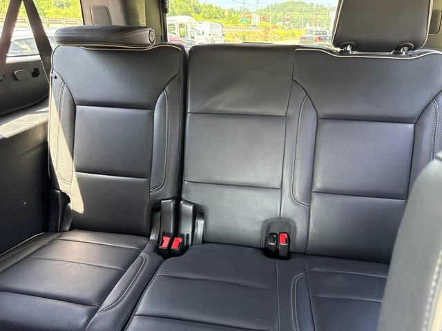 Used 2022 Chevrolet Suburban Premier AWD/4WD image 21
