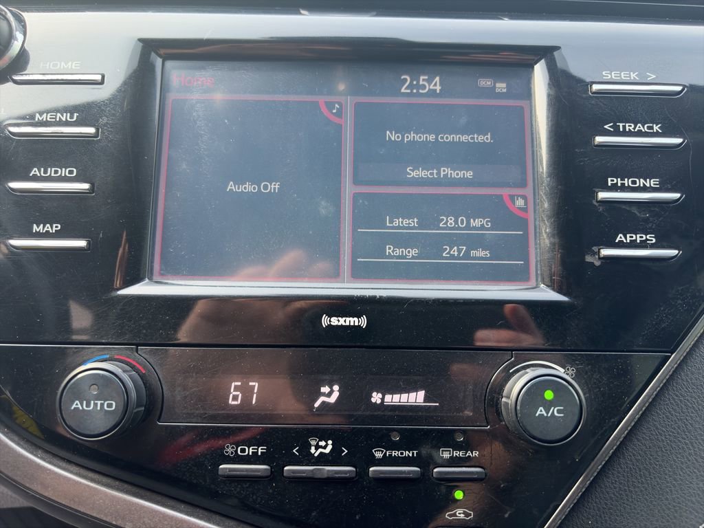 Used 2020 Toyota Camry SE image 20