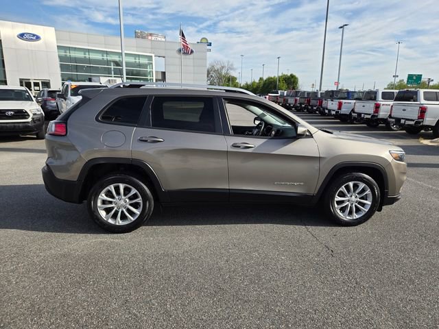 Used 2020 Jeep Cherokee Latitude FWD image 12