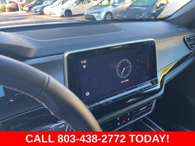 Used 2024 Volkswagen Atlas Cross Sport SE FWD image 22